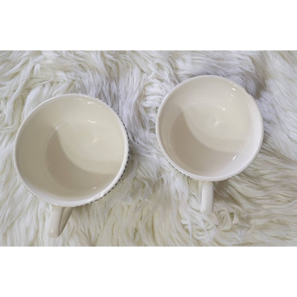 Vintage Currier and Ives Royal China Coffee Or Tea Cup Blue & White Set of 2 - Picture 3 of 11
